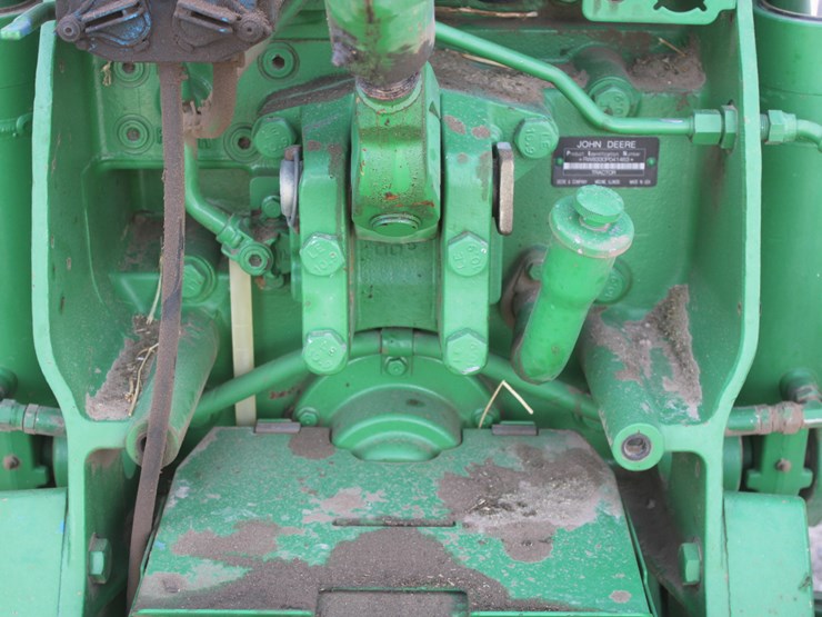 2009-john-deere-8330-image-44