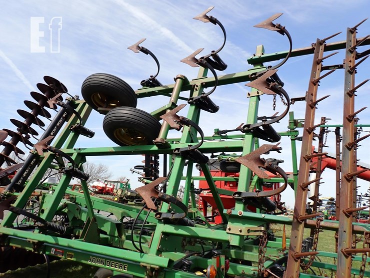 john-deere-726-image-11