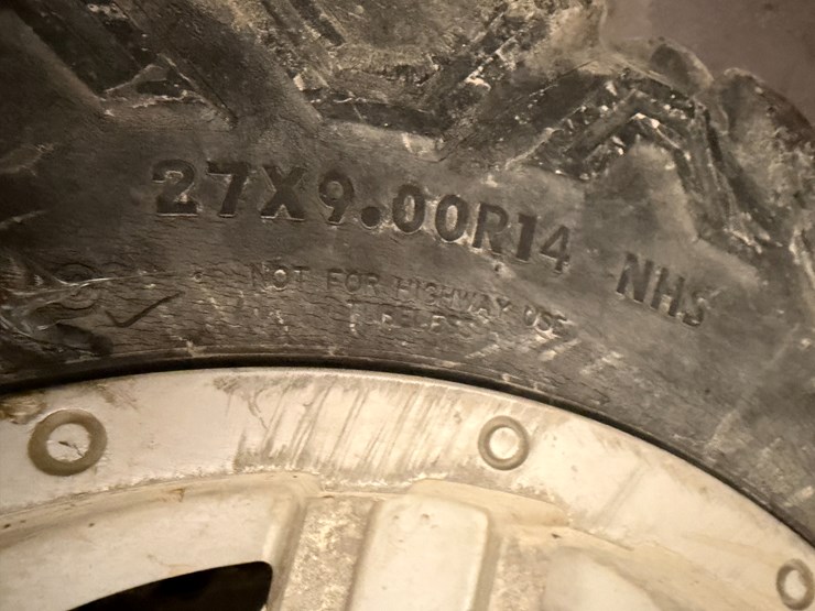 john-deere-gator-image-7