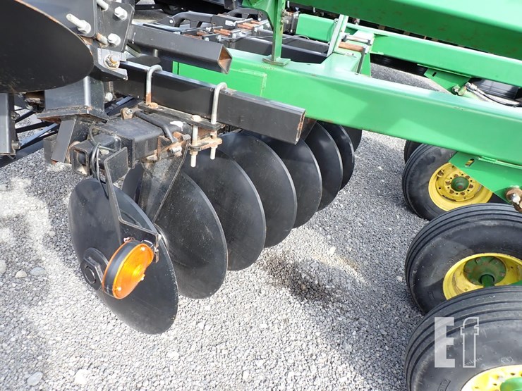 john-deere-630-image-7