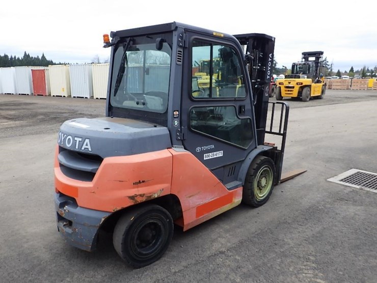 toyota-8fd35u-image-5