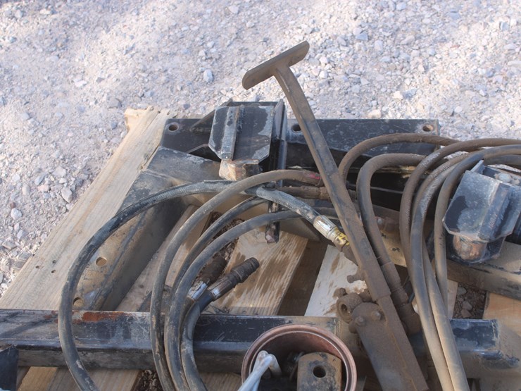 #2093-•-westerndorf-front-end-loader-for-40-series-tractor-image-25