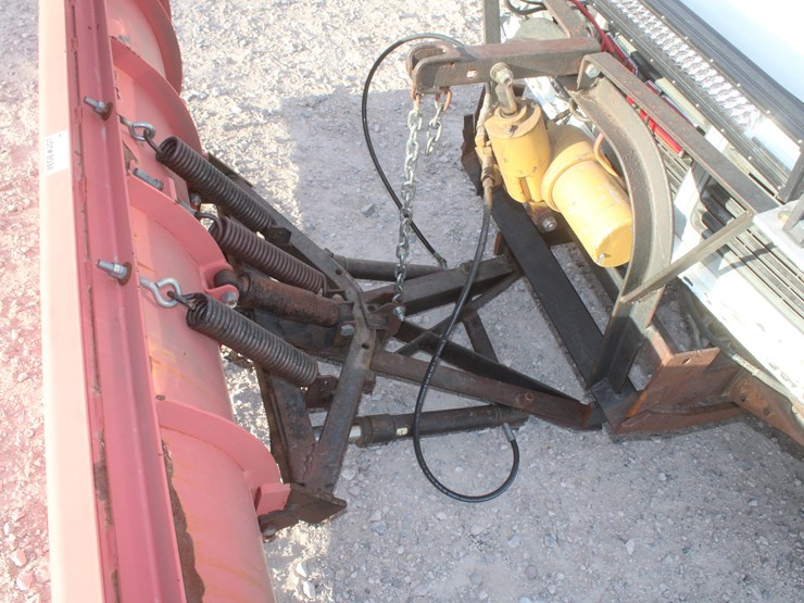 #3038-•-1992-gmc-seirra-single-cab-pickup-image-14