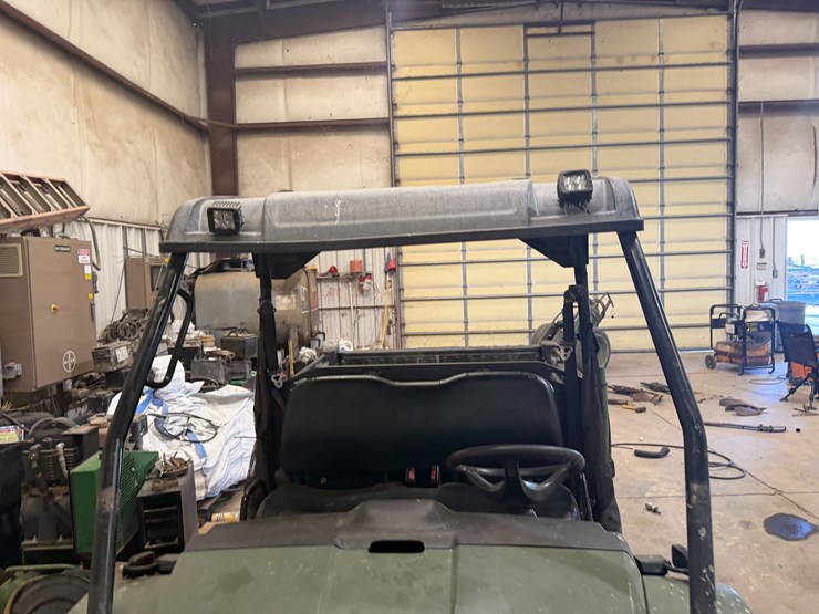 john-deere-gator-image-28