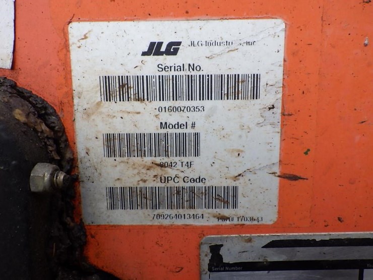 2015-jlg-8042-image-45