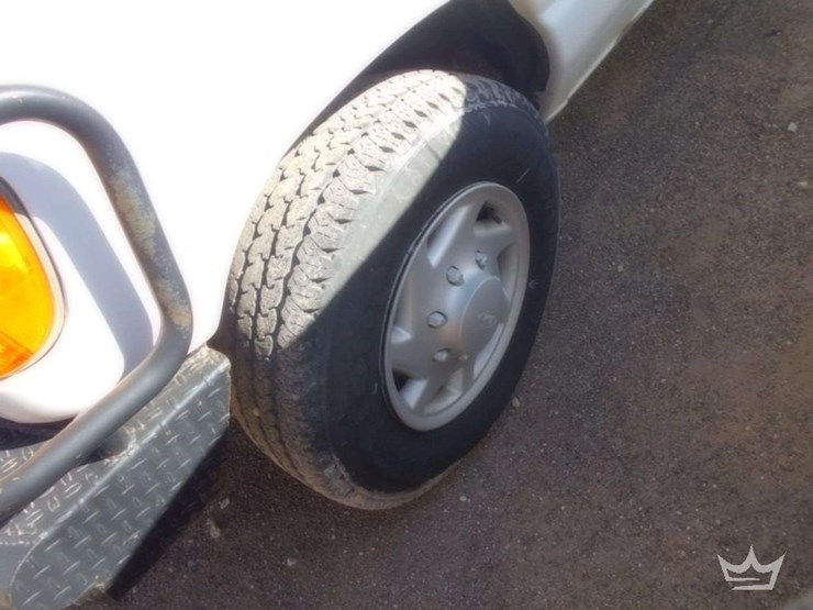 2006-ford-e350-image-12