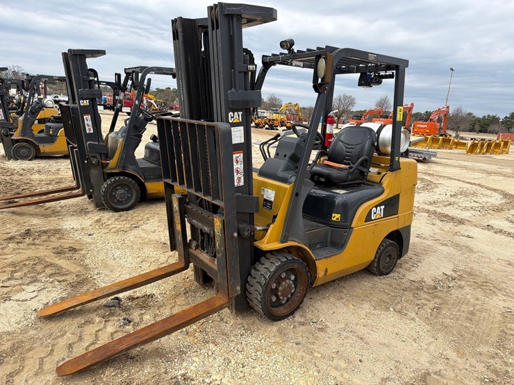 2021-caterpillar-2c6000-image-3