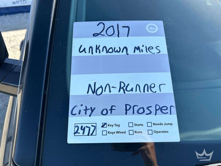 2017-chevrolet-tahoe-image-25