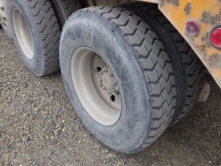 2007-peterbilt-357-image-47