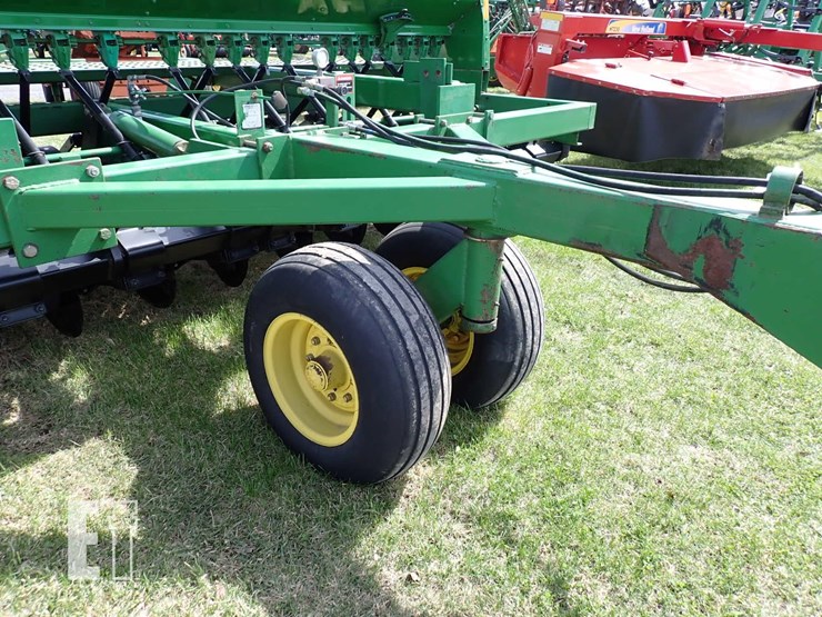 john-deere-750-image-3