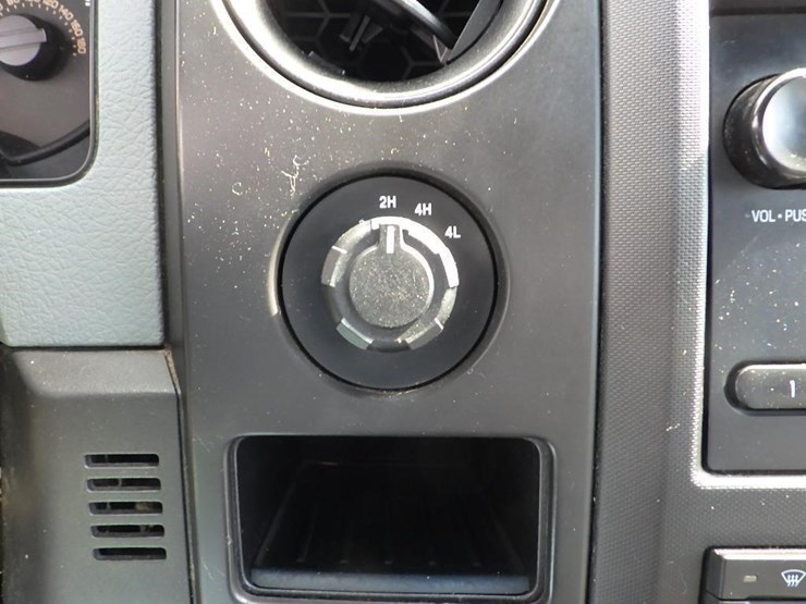 2013-ford-f150-image-32