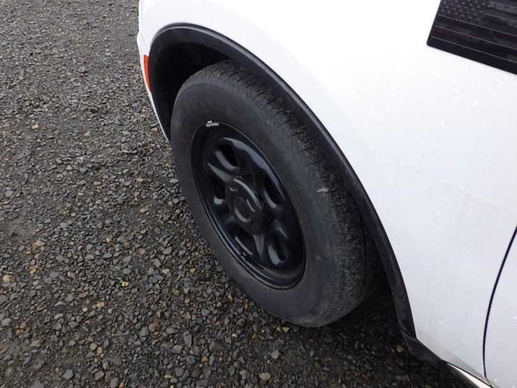 2021-dodge-durango-image-17