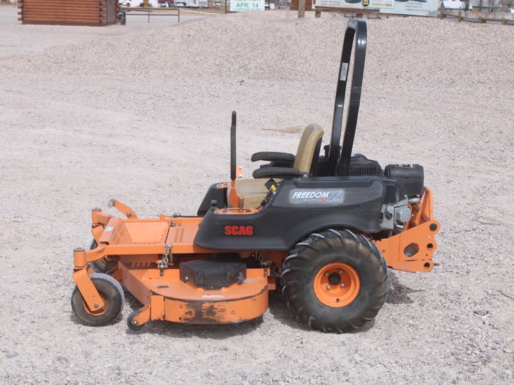 #1092-•-2010-scag-freedom-z-lawn-mower-image-2