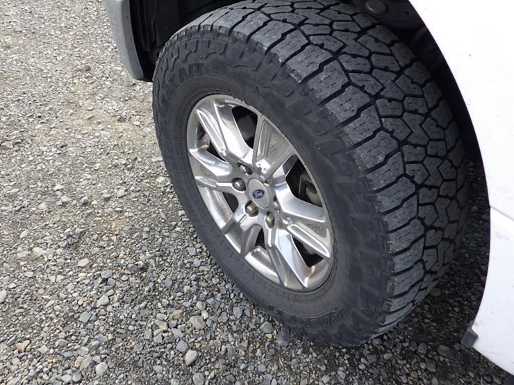 2016-ford-f150-image-15