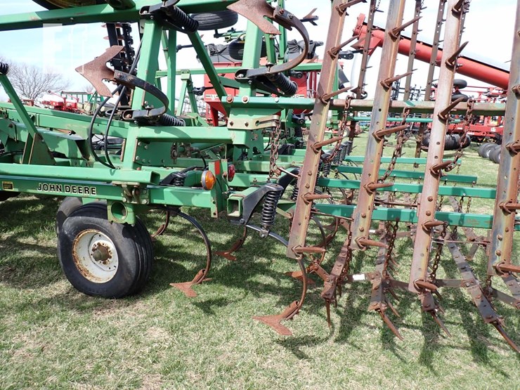 john-deere-726-image-10