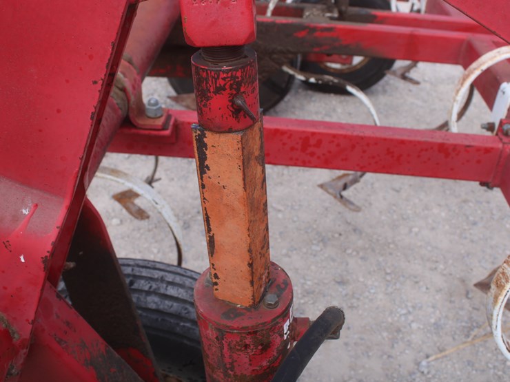 #1063-•-willrich-field-cultivator-with-finisher-image-31
