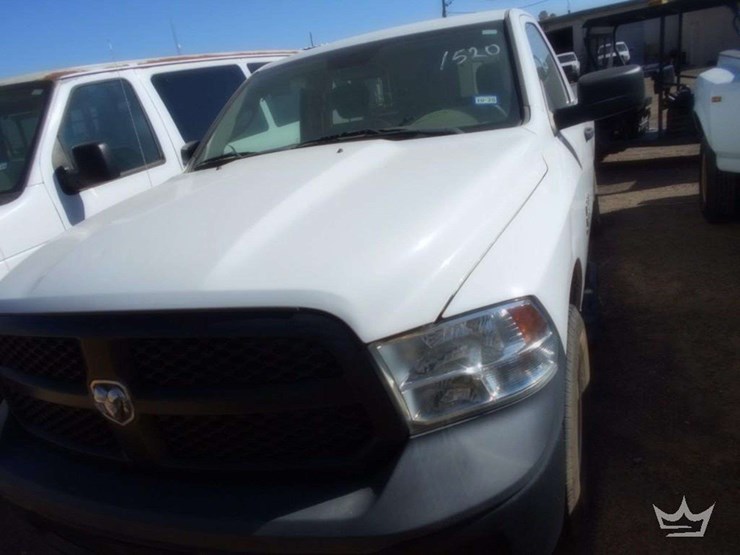 2020-dodge-1500-image-2