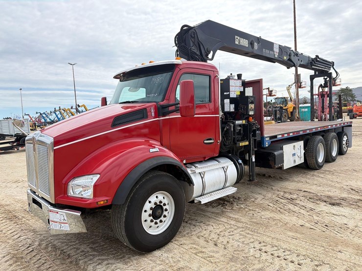 2015-kenworth-t880-image-2