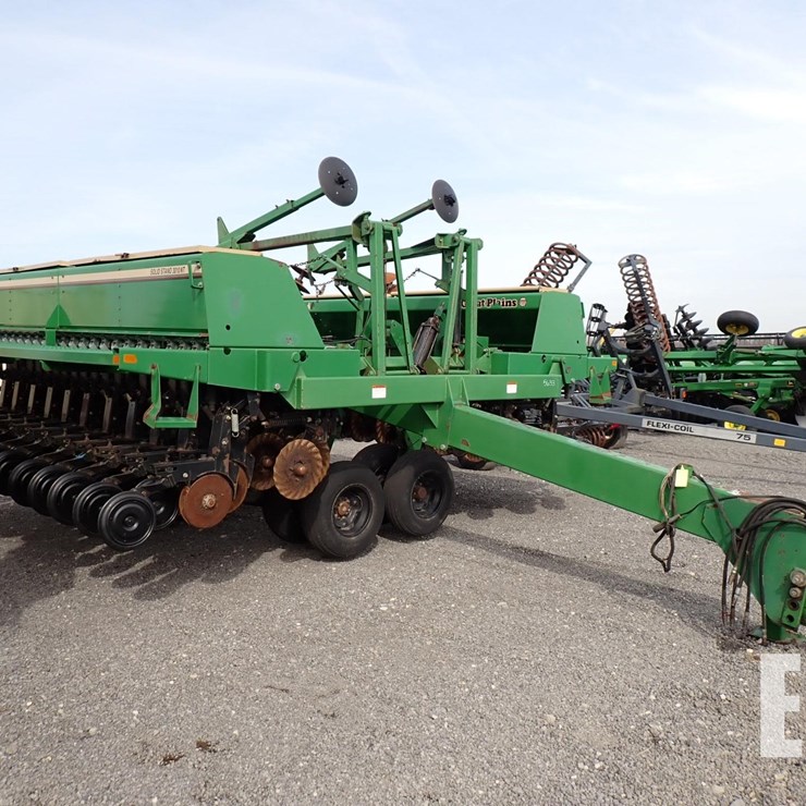 1996 GREAT PLAINS 3010