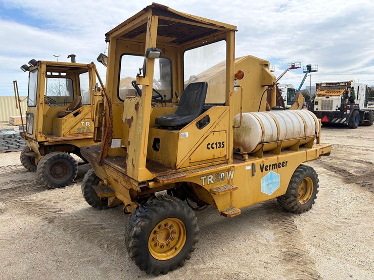 vermeer-cc135-image-1