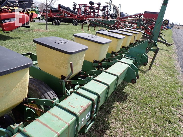 john-deere-7100-image-4