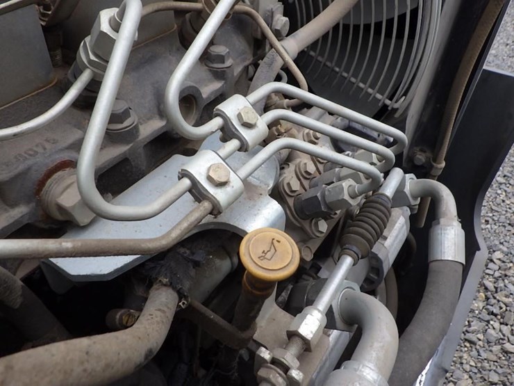 2010-wacker-neuson-rd27-120-image-16