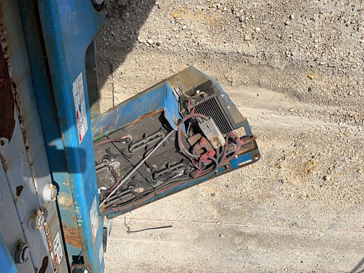 genie-gs1930-image-5