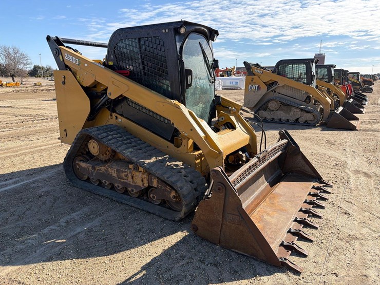 2023-caterpillar-289d3-image-3