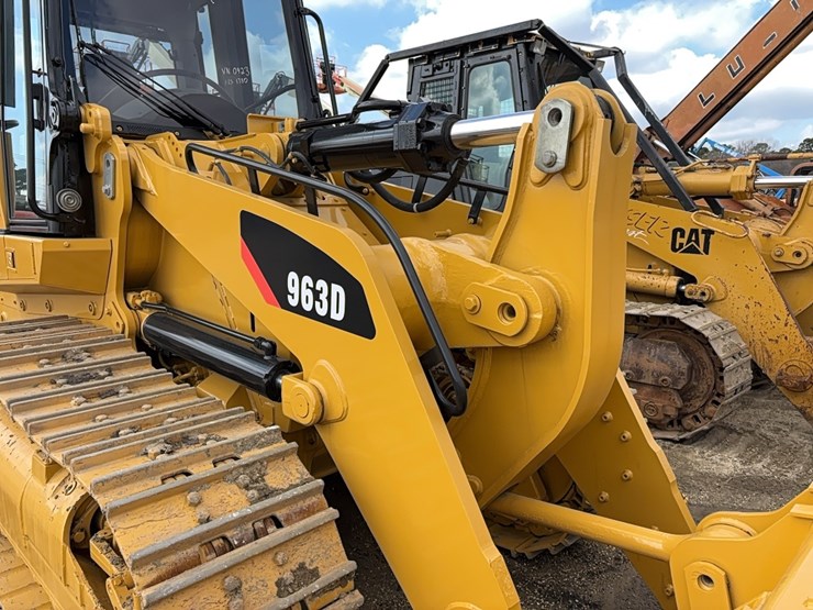 caterpillar-963d-image-16