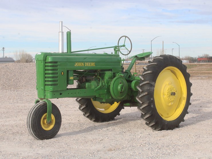 john-deere-b-image-1