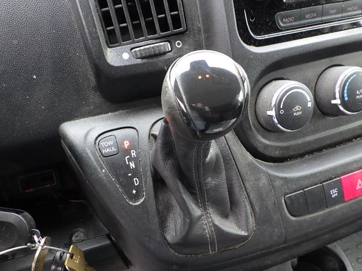 2021-dodge-1500-image-33