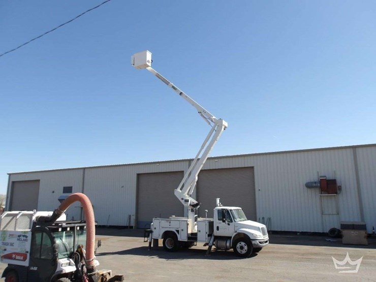 2011-international-durastar-4300-image-1