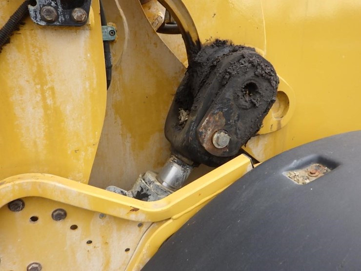 caterpillar-930k-image-25