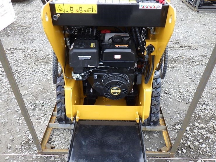 2025-agt-mx-mrt14-skid-steer-tracked-loader-image-10