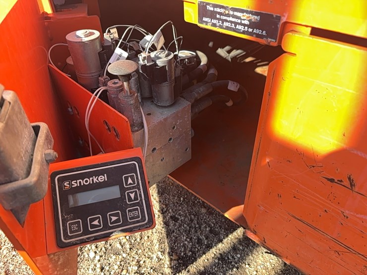 2017-snorkel-s4732e-image-10