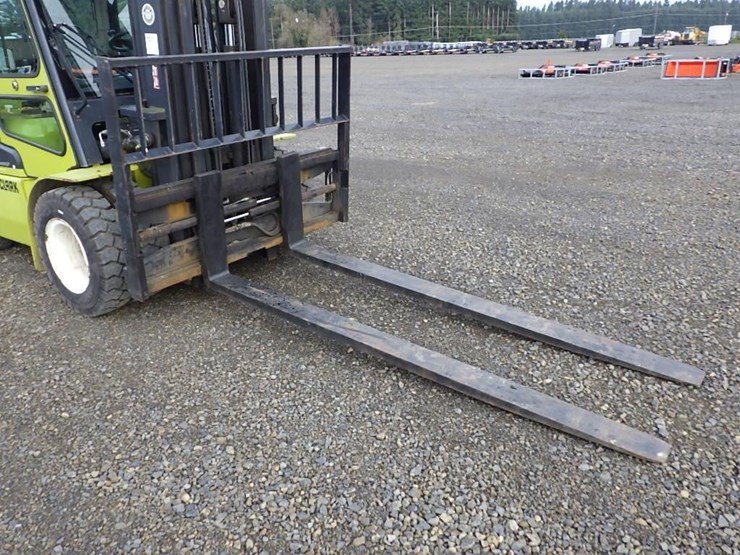 clark-c45-forklift-image-11