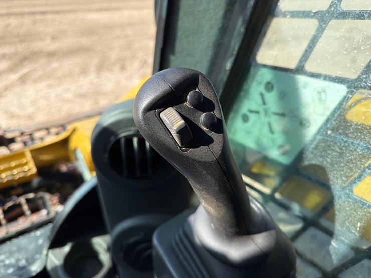 2023-caterpillar-289d3-image-20