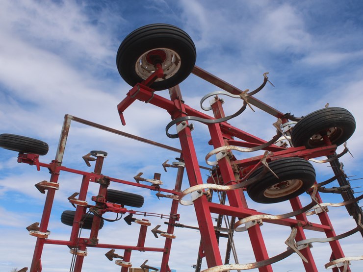 #1063-•-willrich-field-cultivator-with-finisher-image-25