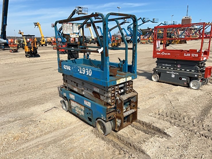 genie-gs1930-image-4