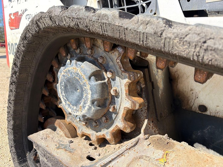 2019-bobcat-t590-image-13