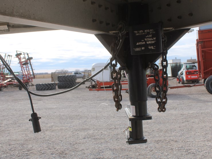 #3020-•-1995-soft-touch-horse-trailer-with-living-quarters-image-17