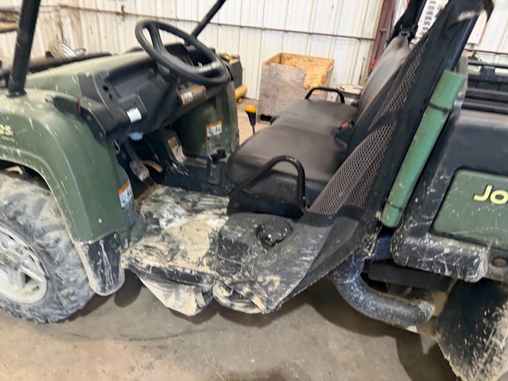 john-deere-gator-image-23