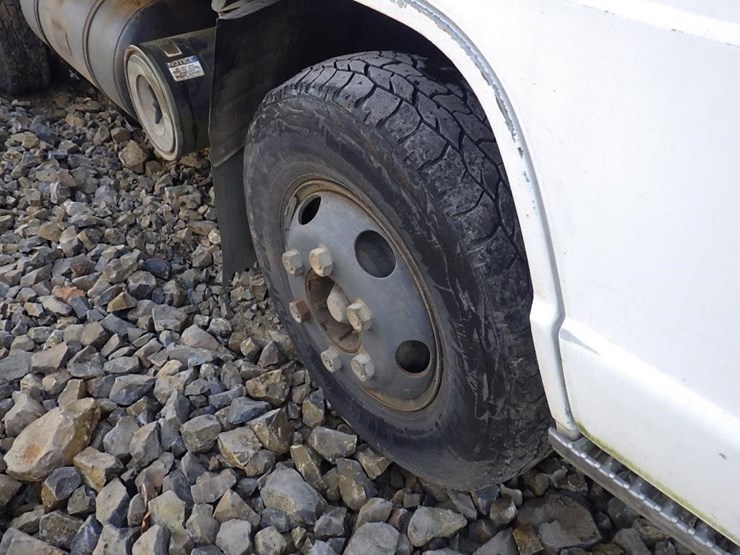 1992-isuzu-npr-image-15