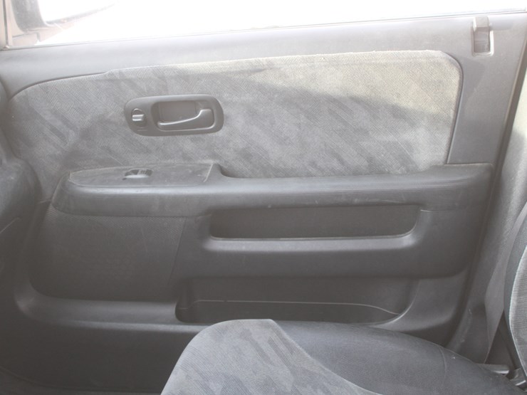 2004-honda-crv-image-32