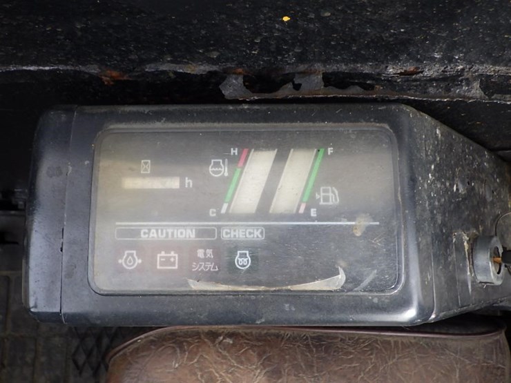 komatsu-pc12uu-image-37