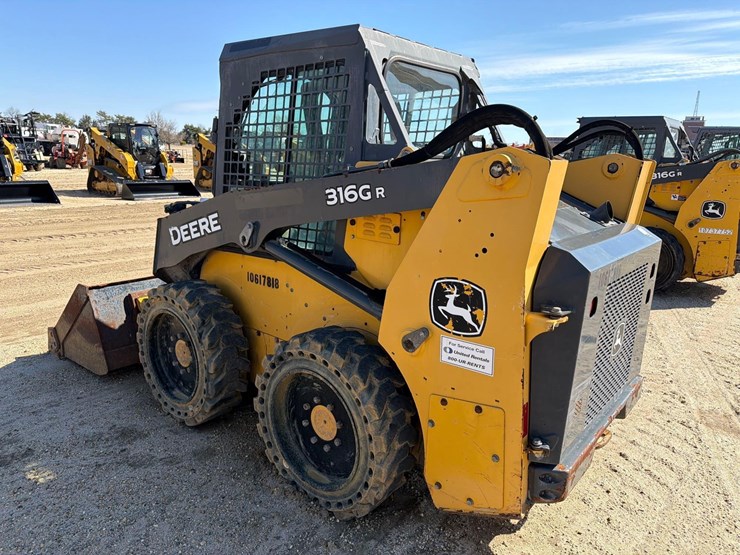 2017-deere-316gr-image-5