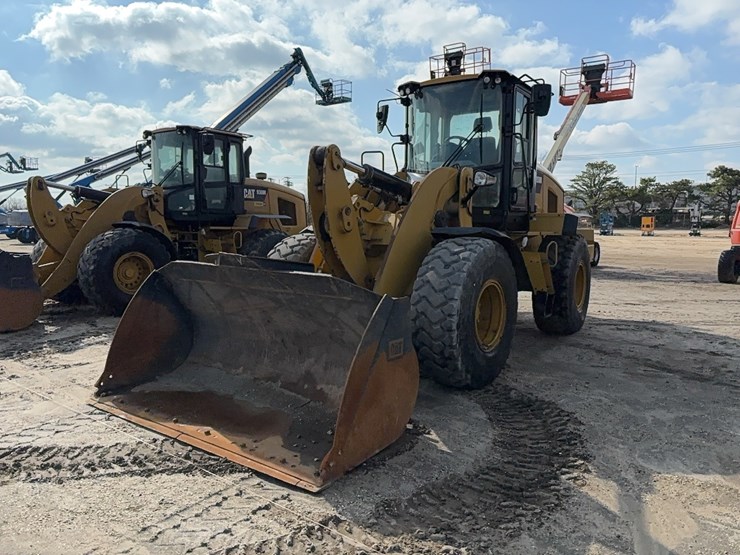 2018-caterpillar-938m-image-1