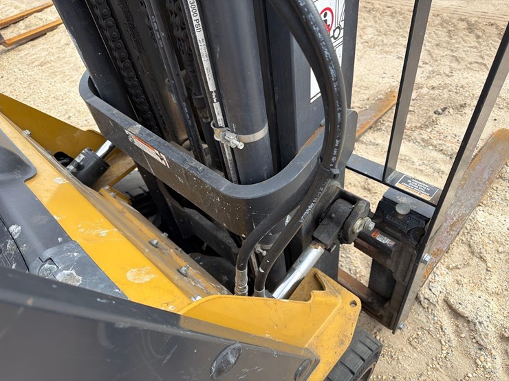 2021-caterpillar-2c6000-image-6