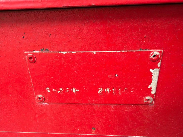 2016-broce-bw260-image-8