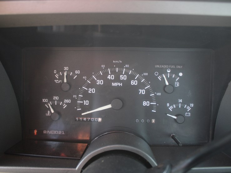 #3038-•-1992-gmc-seirra-single-cab-pickup-image-58